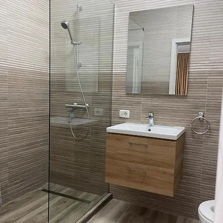 Daw Apartment Navodari